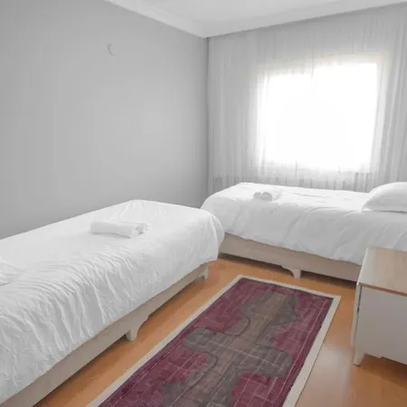 Apartment Large In A Quiet Area *
